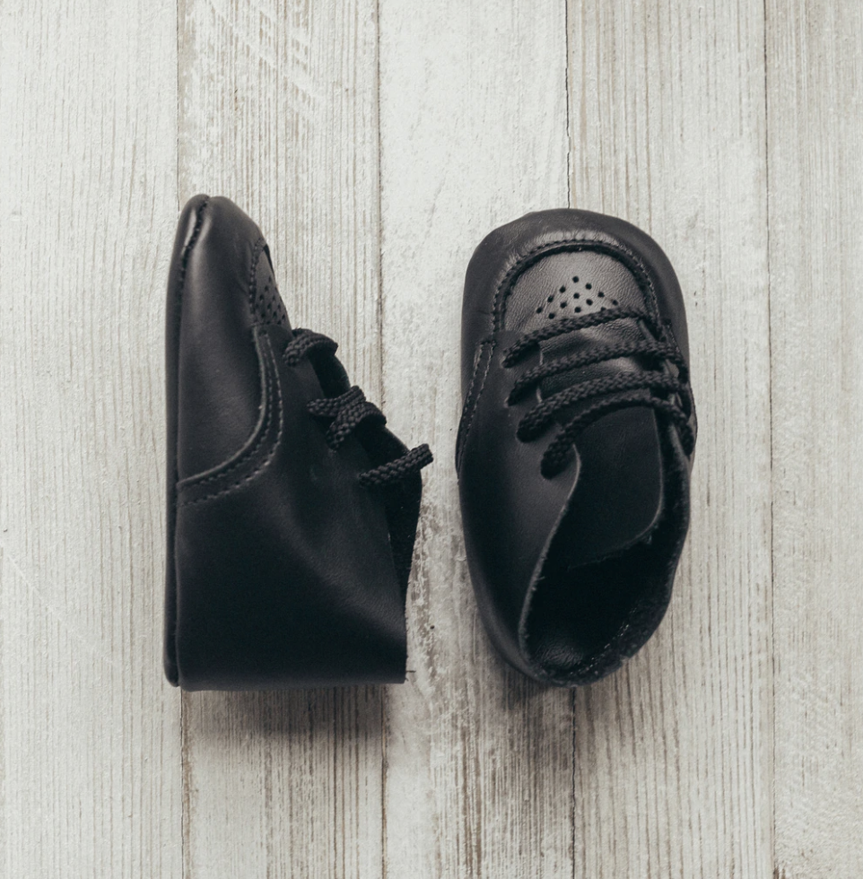 Kepner Scott Sweet Peas Crib Shoe in Black