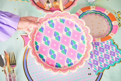 Welcome To The Circus Dinner Plates (10 ct)
