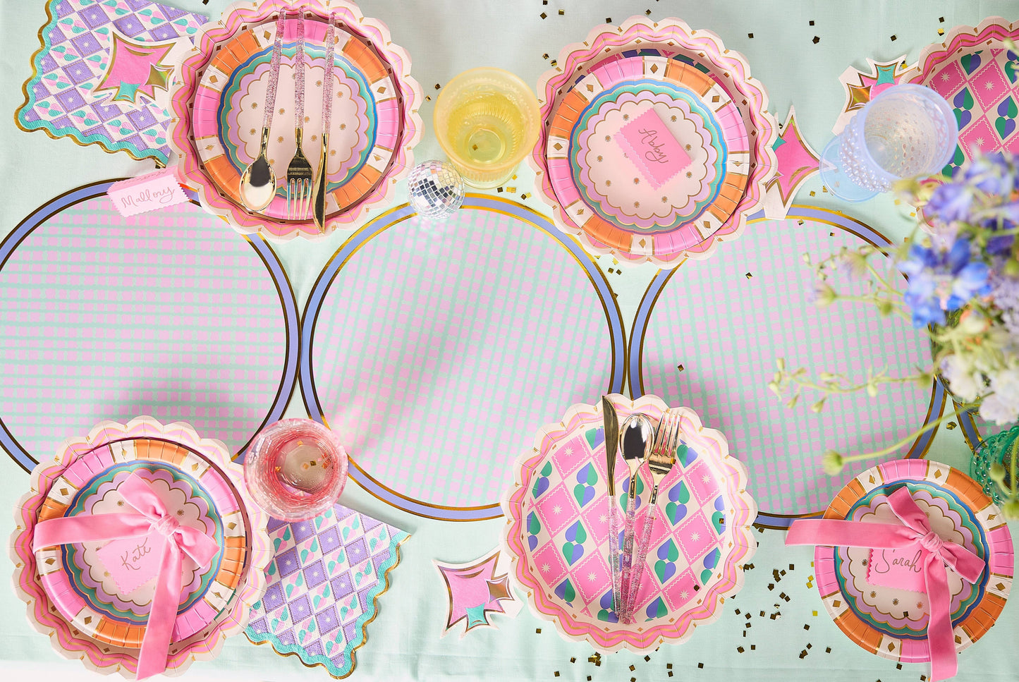 Welcome To The Circus Dinner Plates (10 ct)