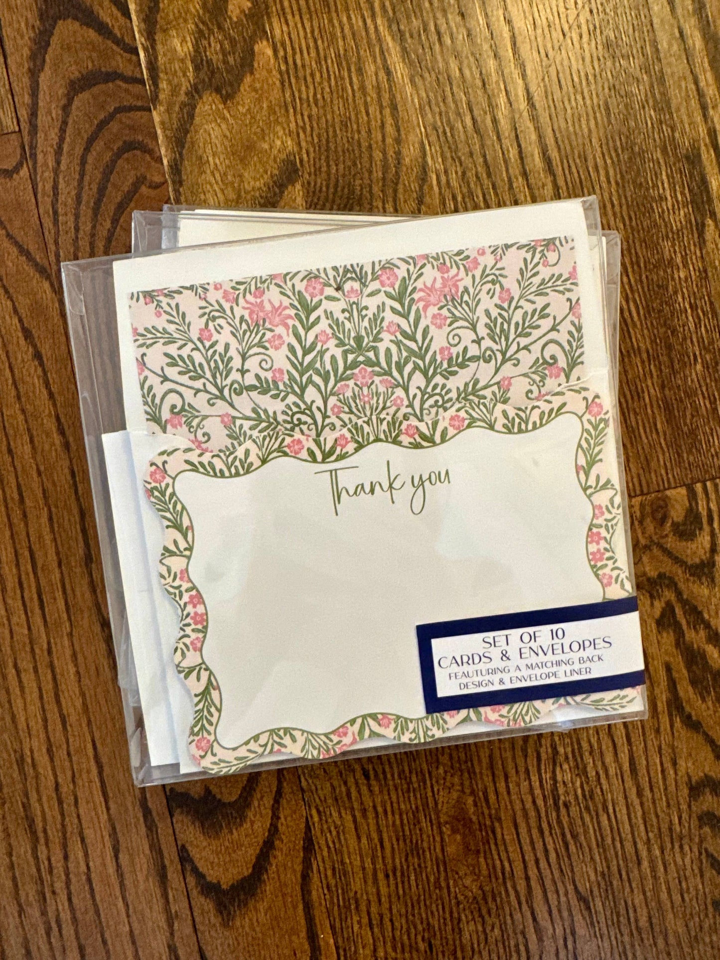 Thank You: Chinoiserie Floral Pattern Scalloped Set