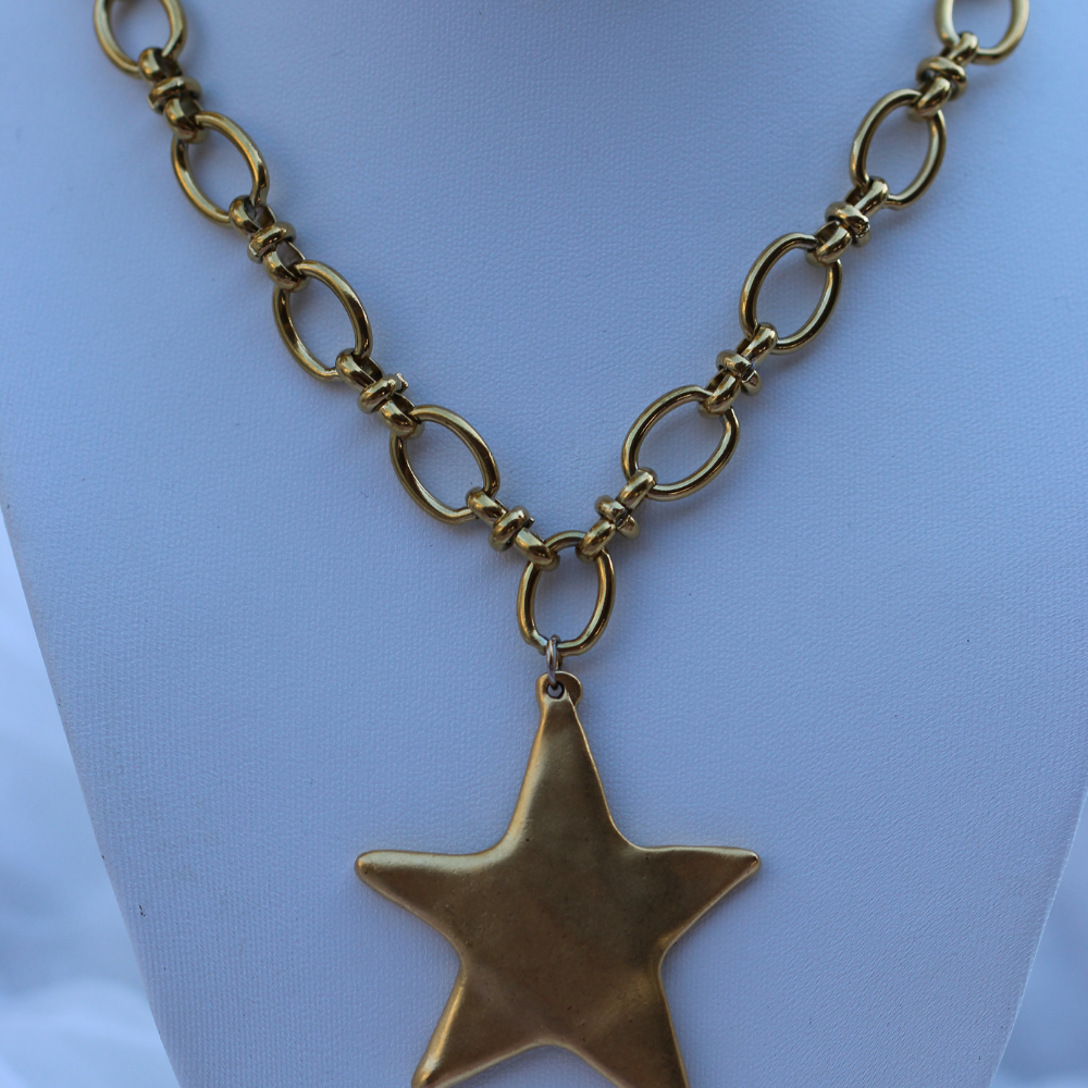 Gold Star Pendant Necklace