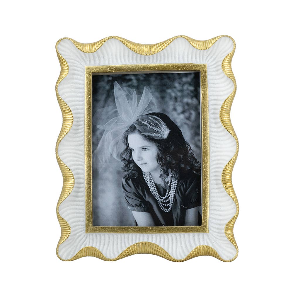 Antique Gold Scallop Wave Photo Frame 4x6"