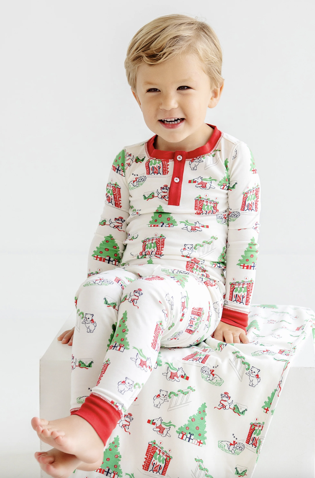TBBC Sutton's Sweet Dream Set (Unisex) Classic Christmas with Richmond Red