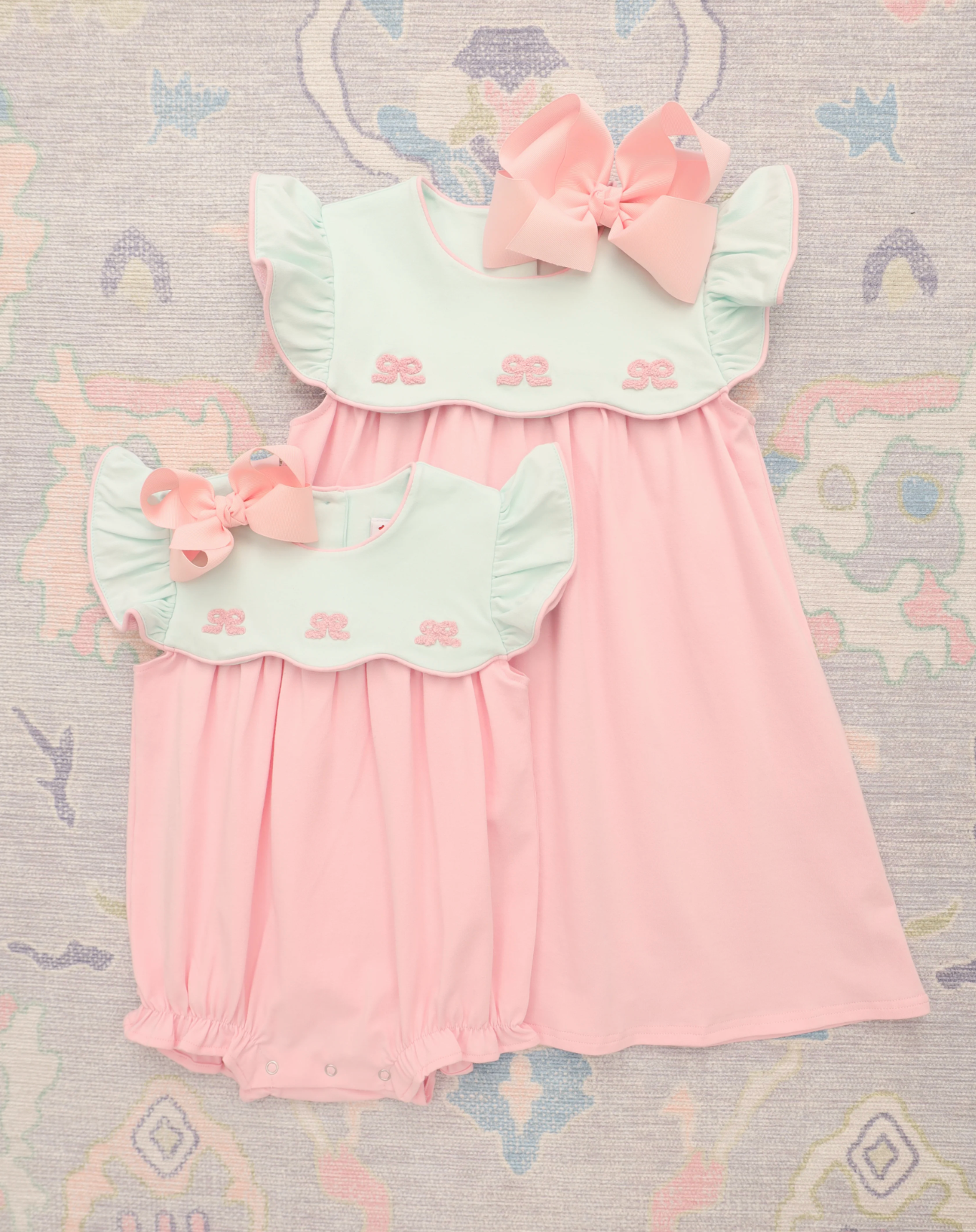 JB French Knot Bow Scallop Bubble