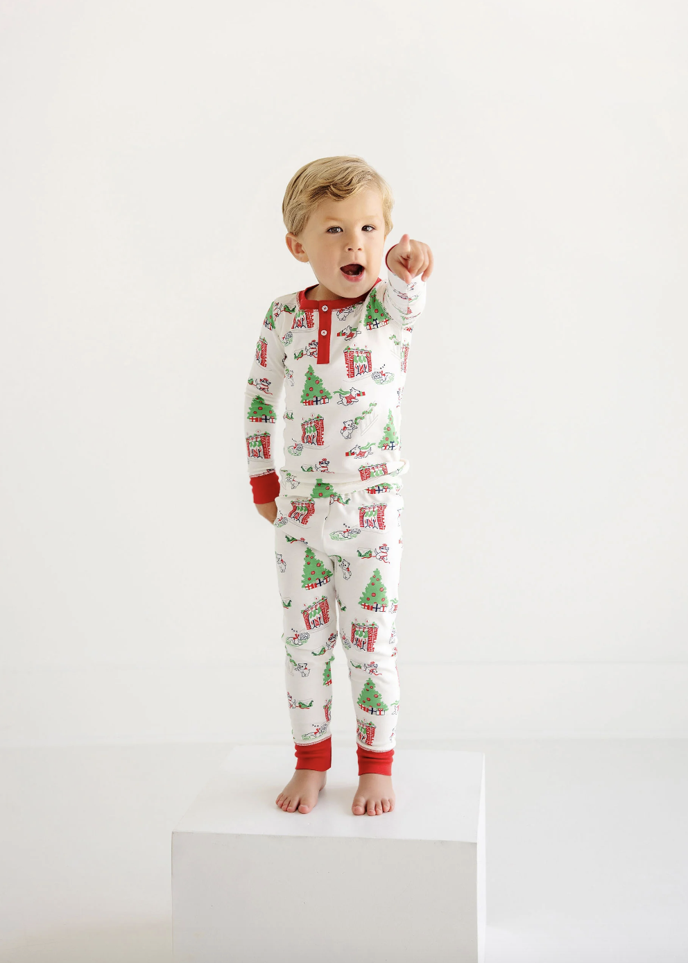 TBBC Sutton's Sweet Dream Set (Unisex) Classic Christmas with Richmond Red