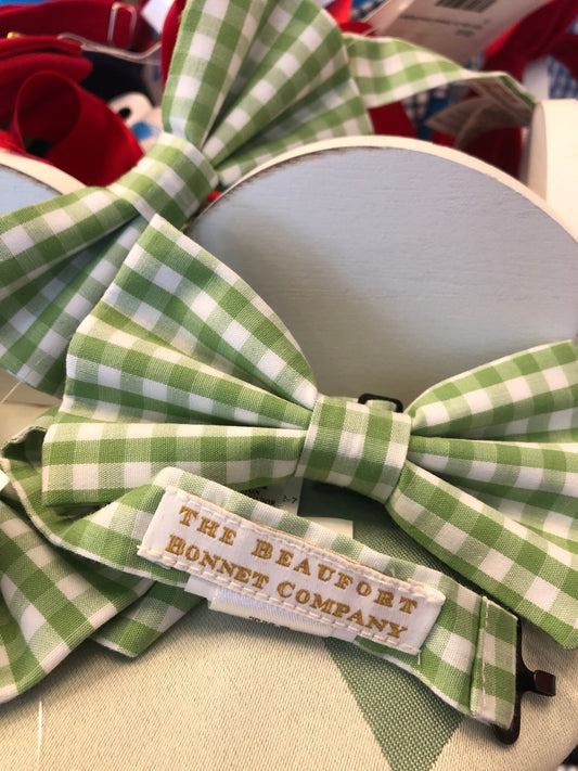 The Beaufort Bonnet Company Baylor Bow Tie- Grenada Green Gingham